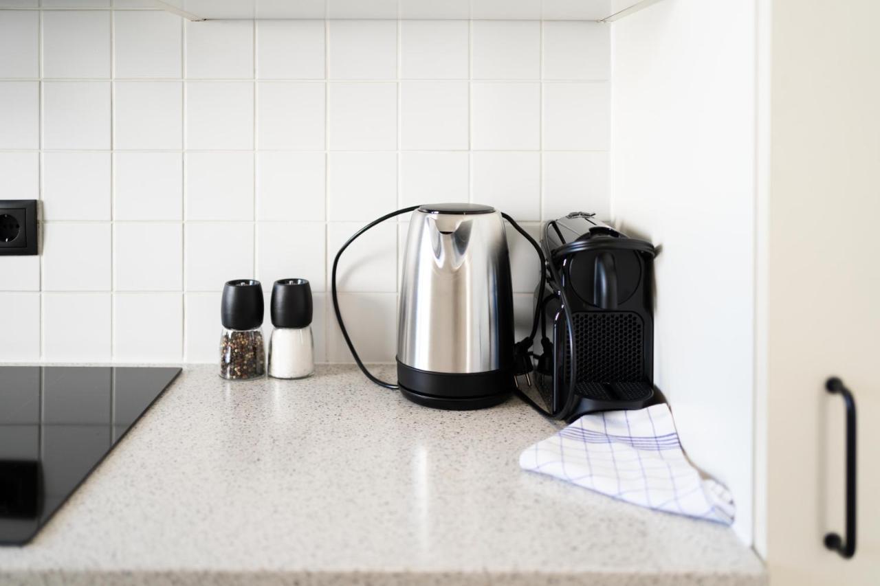 Myflat - Bright Near Station * Wien